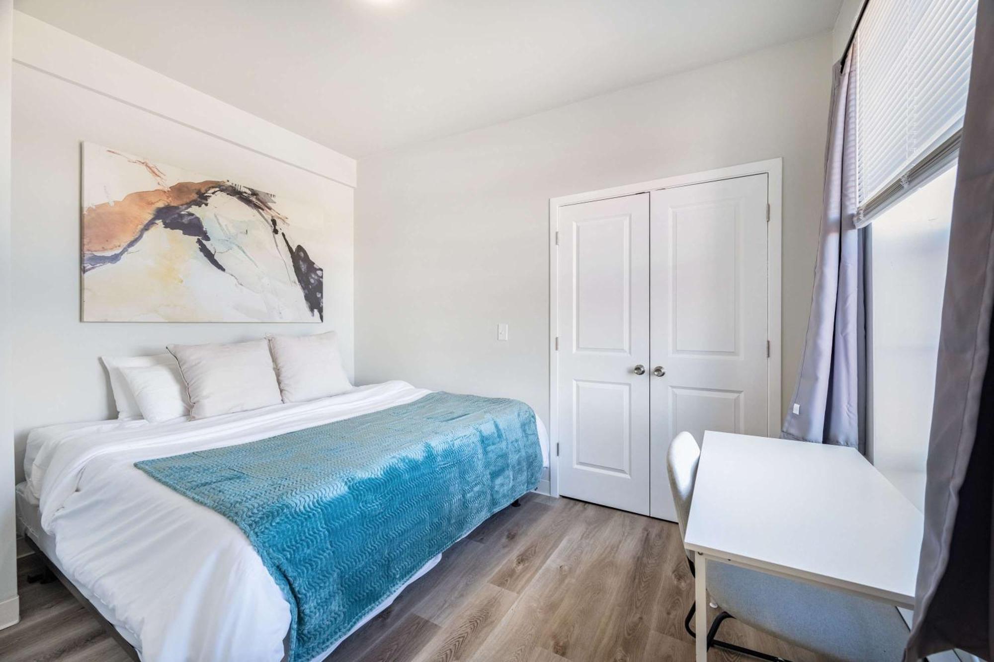 2br Comfort Close To Henry Ford