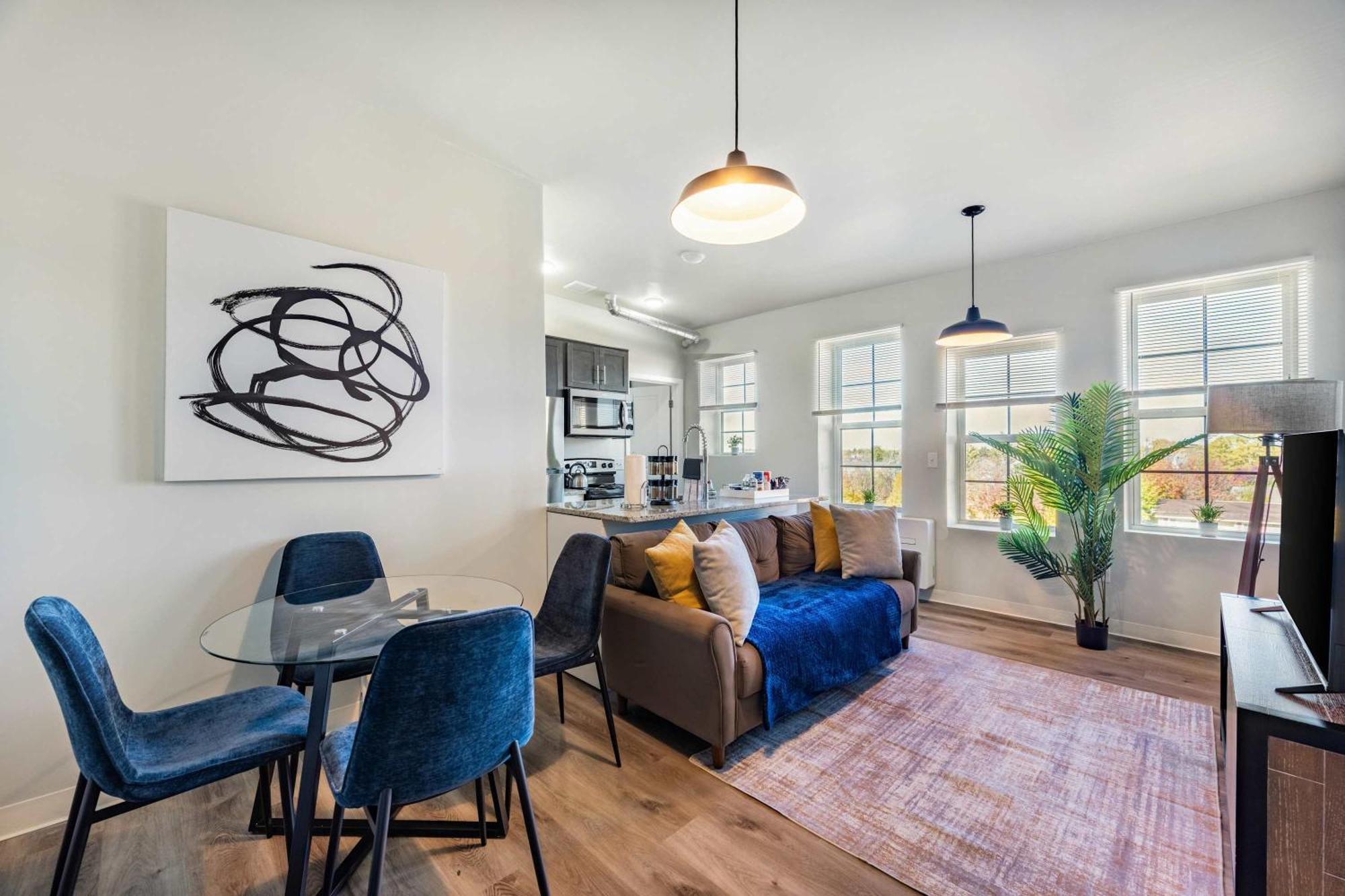 2br Comfort Close To Henry Ford Apartment *